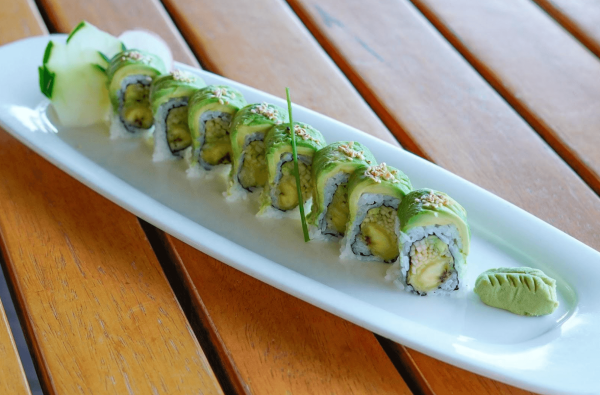 vegan sushi rolls at mayakoba